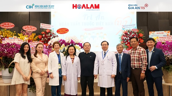 Tập đoàn Y tế Hoa Lâm Tri Ân Ngày Thầy Thuốc Việt Nam
