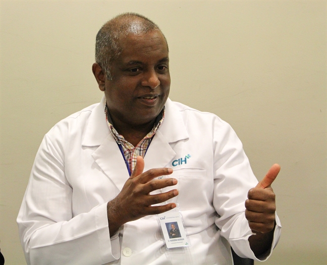  Bác sĩ Mahen Nadarajah (Singapore) – chuyên gia Can thiệp nội mạch nổi tiếng thế giới, phụ trách Trung Tâm Can Thiệp nội mạch Angio Suite của Bệnh viện Quốc tế City.