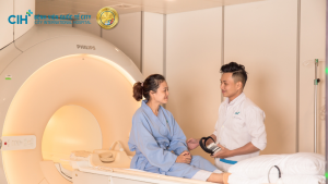 Khi khám tổng quát cần mặc quần áo thoải mái, thuận tiện cho việc siêu âm, chụp X-quang, MRI (nếu có)