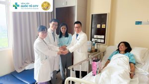 Thành công trong điều trị ca xuất huyết não – niềm vui chung của bệnh nhân và đội ngũ y bác sĩ tại Bệnh Viện Quốc Tế City