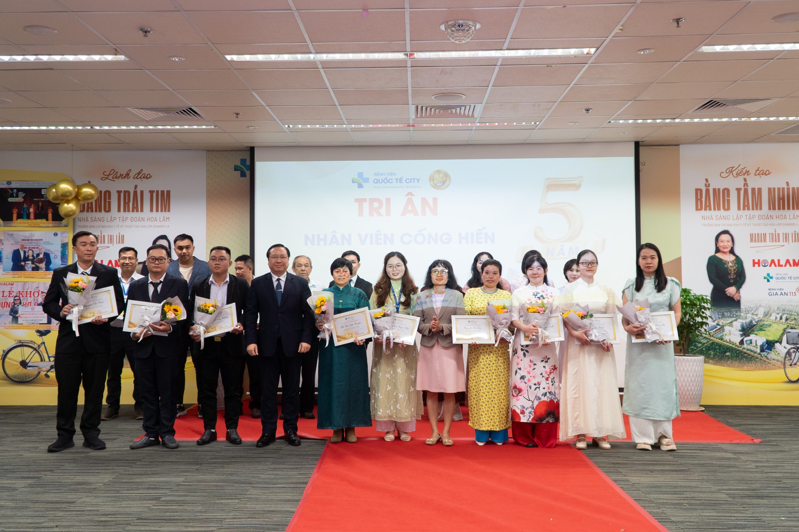 CHÚC MỪNG KỶ NIỆM 12 NĂM THÀNH LẬP BỆNH VIỆN QUỐC TẾ CITY 10 CIH08333 scaled