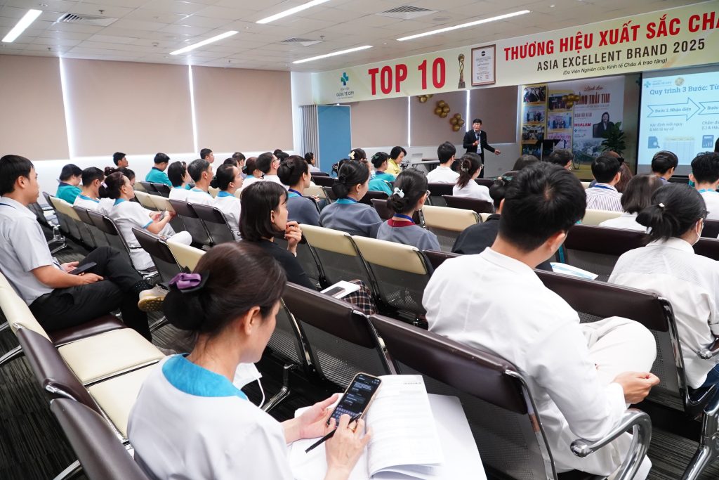 TẬP HUẤN XÂY DỰNG CHƯƠNG TRÌNH QUẢN LÝ RỦI RO & CẢI TIẾN CHẤT LƯỢNG KHOA/PHÒNG 2026 3 CIH08540