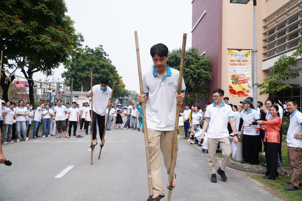 NGÀY 2 TẾT VUI NGHĨA TÌNH, CHUỖI NGÀY HỘI XUÂN - “HƯƠNG TẾT VIỆT” 2026 8 CIH09778