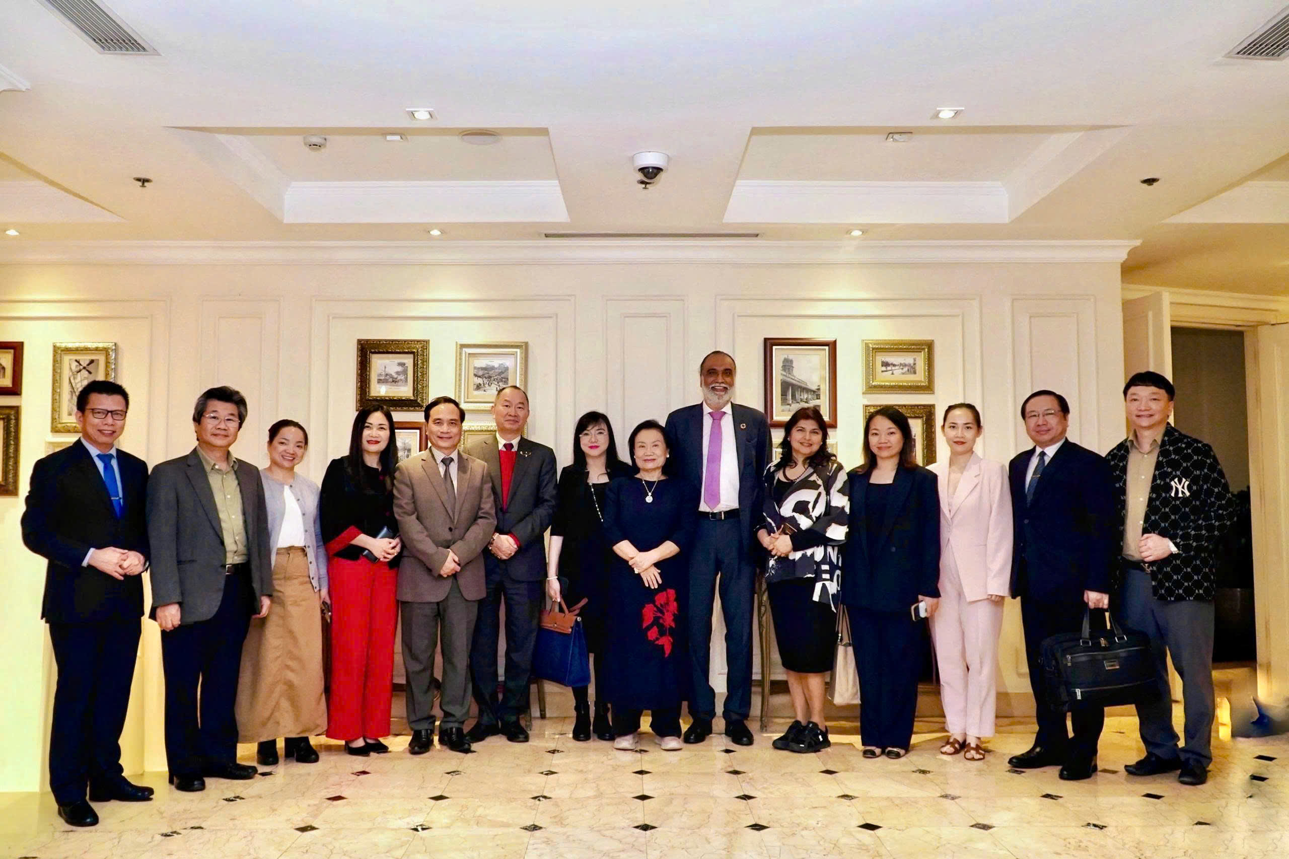 gen h z7438962262767 12e8b4446281141dc0ce1f51eb4ebb26