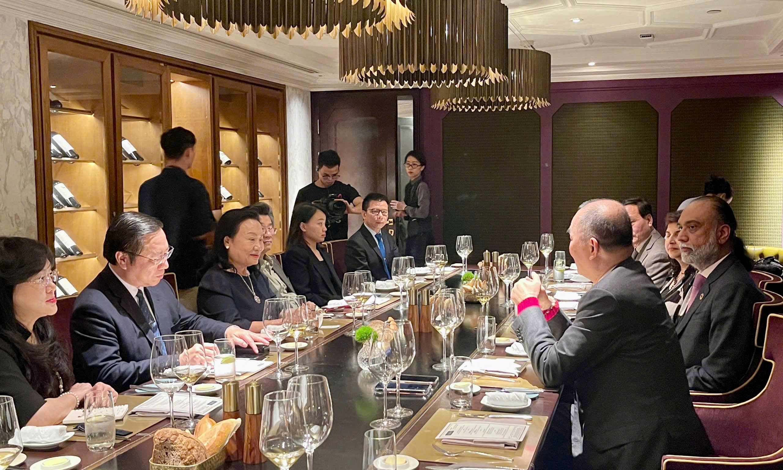 gen h z7439522976936 001ffeeecb51a0621d212ed06b8121a3