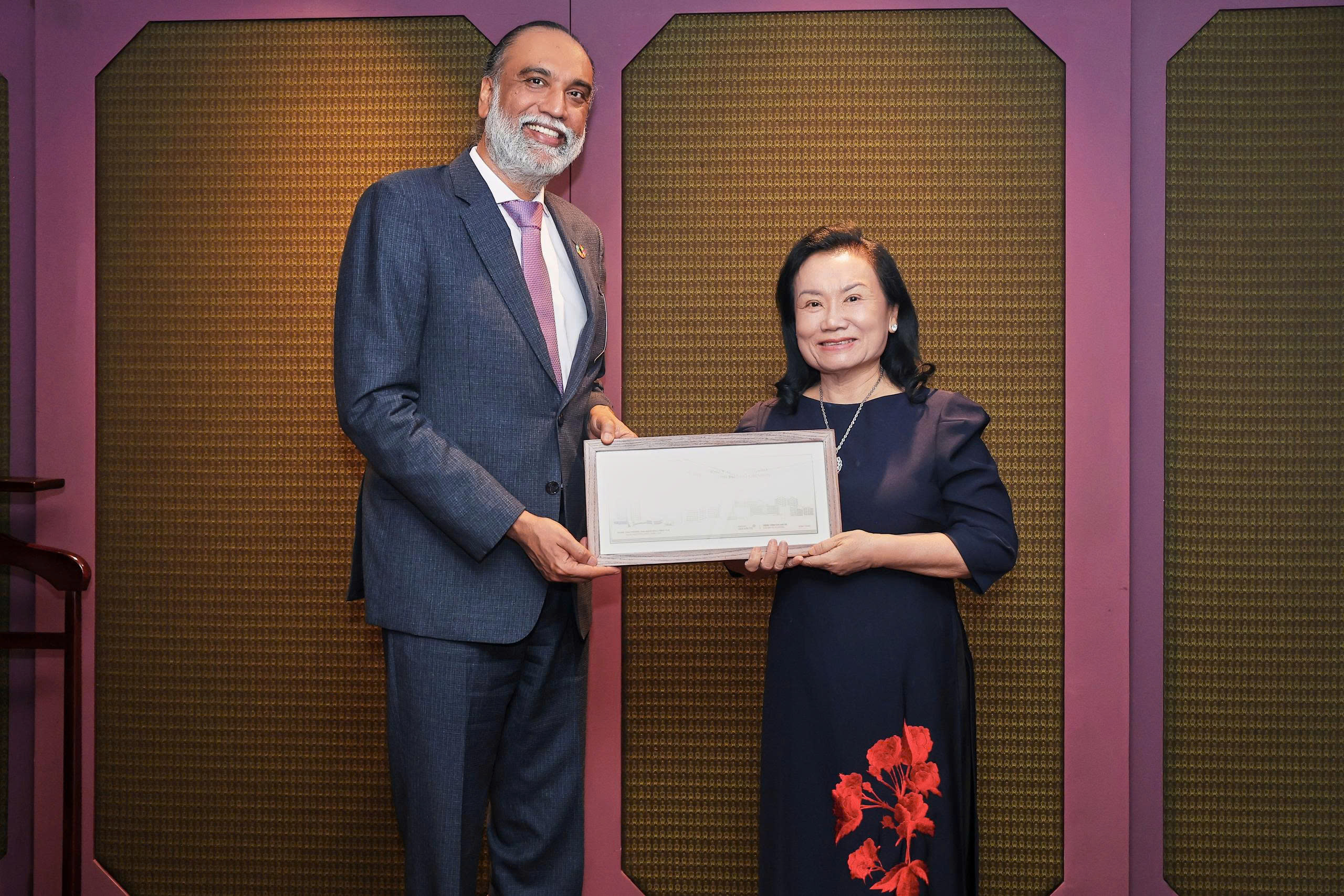 gen h z7440097425670 18bcdcc554a3620049e750c544ad6d76