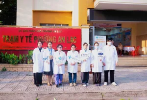 Người cao tuổi tham gia khám sức khỏe và sàng lọc tại phường An Lạc do Bệnh viện Quốc tế City phối hợp cùng Trung tâm Y tế phường An Lạc 