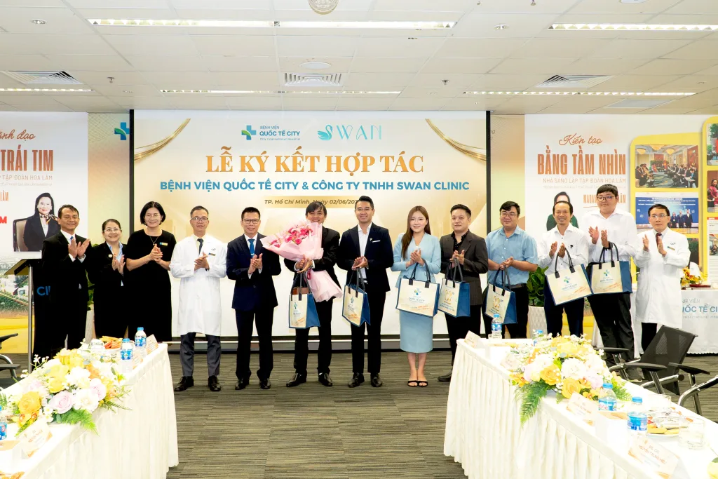 Bệnh viện Quốc tế City và Công ty TNHH Swan Clinic đã chính thức ký kết Biên bản ghi nhớ hợp tác (MOU)
