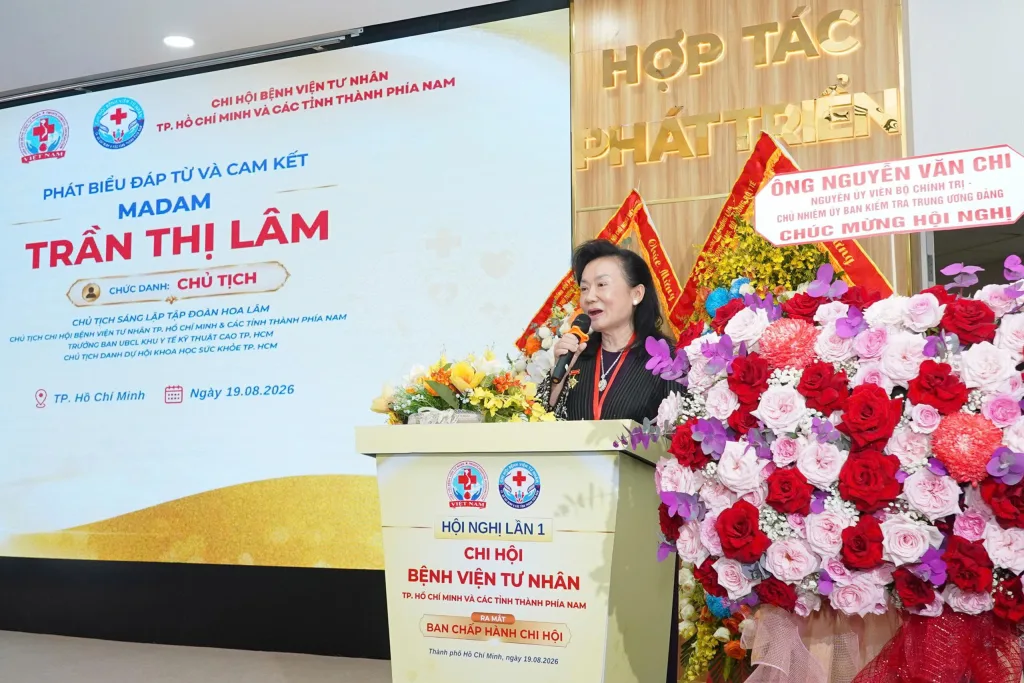 Madam Trần Thị Lâm cam kết sẽ cùng Hiệp hội xây dựng hệ thống y tế tư nhân phát triển vững mạnh 
