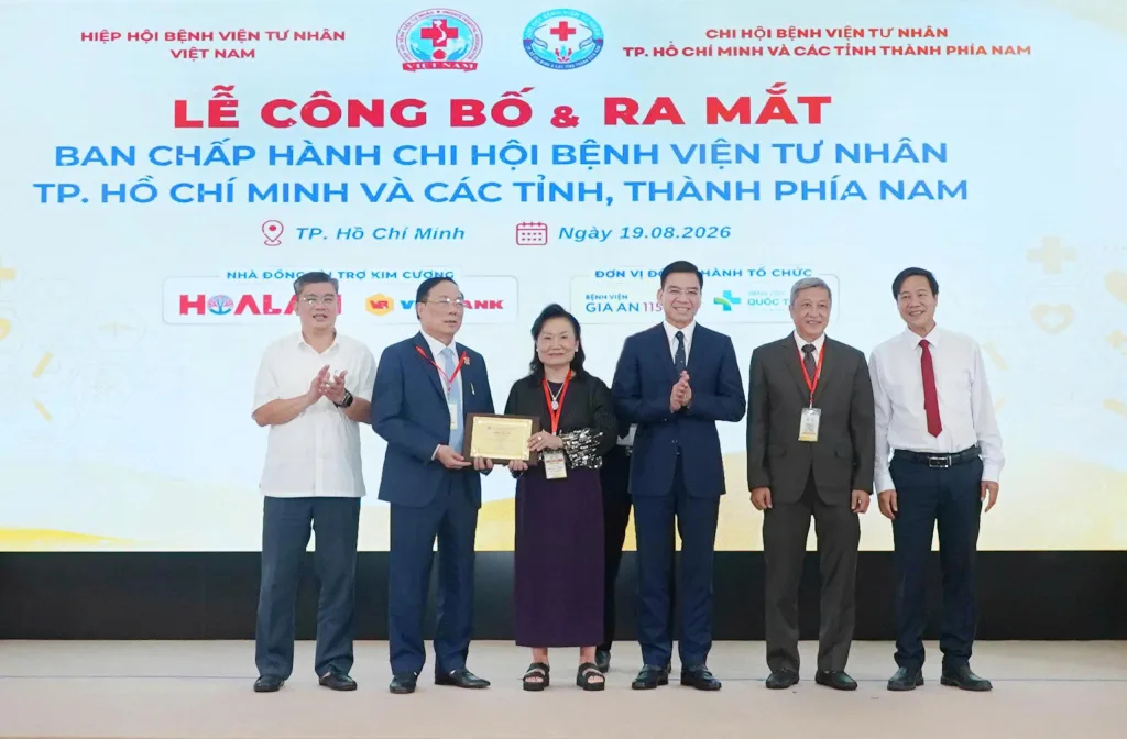 Madam Trần Thị Lâm – Tân Chủ tịch Chi hội Bệnh viện Tư nhân TP.HCM và các tỉnh, thành phía Nam.